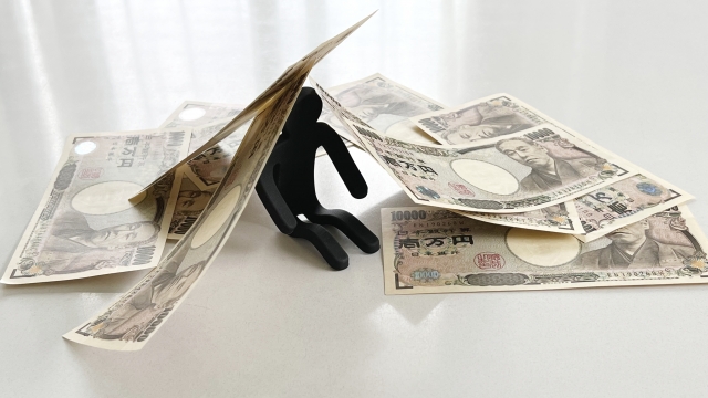 一万円札に潰される。帯広市で弁護士や司法書士に無料相談してみる